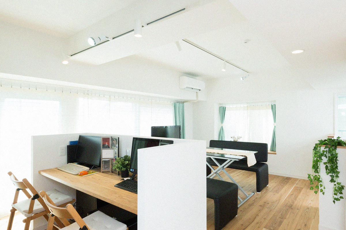 リビングダイニングのパソコンブース